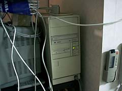 [ホストマシン群２:JPEG:240x180pixels:12493bytes]